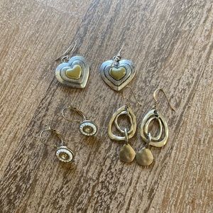 Lot of three fashion earrings